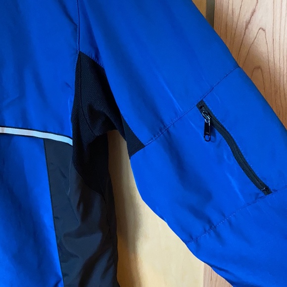MEC Lightweight Running Jacket - Picture 4 of 16